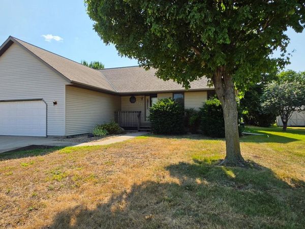 735 10th Avenue S, Waite Park, MN 56387