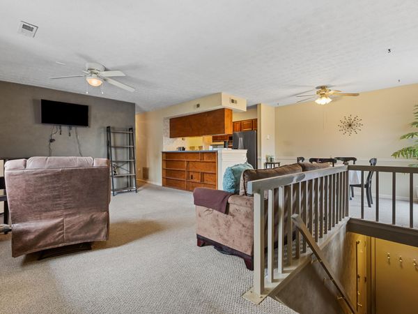 1070 Oakgrove Court, Unit 4, Independence, KY 41051