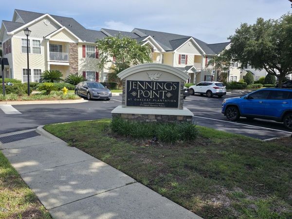 575 OAKLEAF PLANTATION Parkway, Unit 901, Orange Park, FL 32065