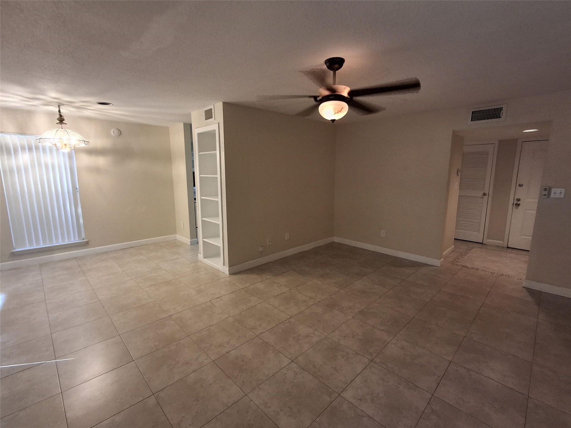 899 Riverside Drive, Unit 613, Coral Springs, FL 33071 Photo