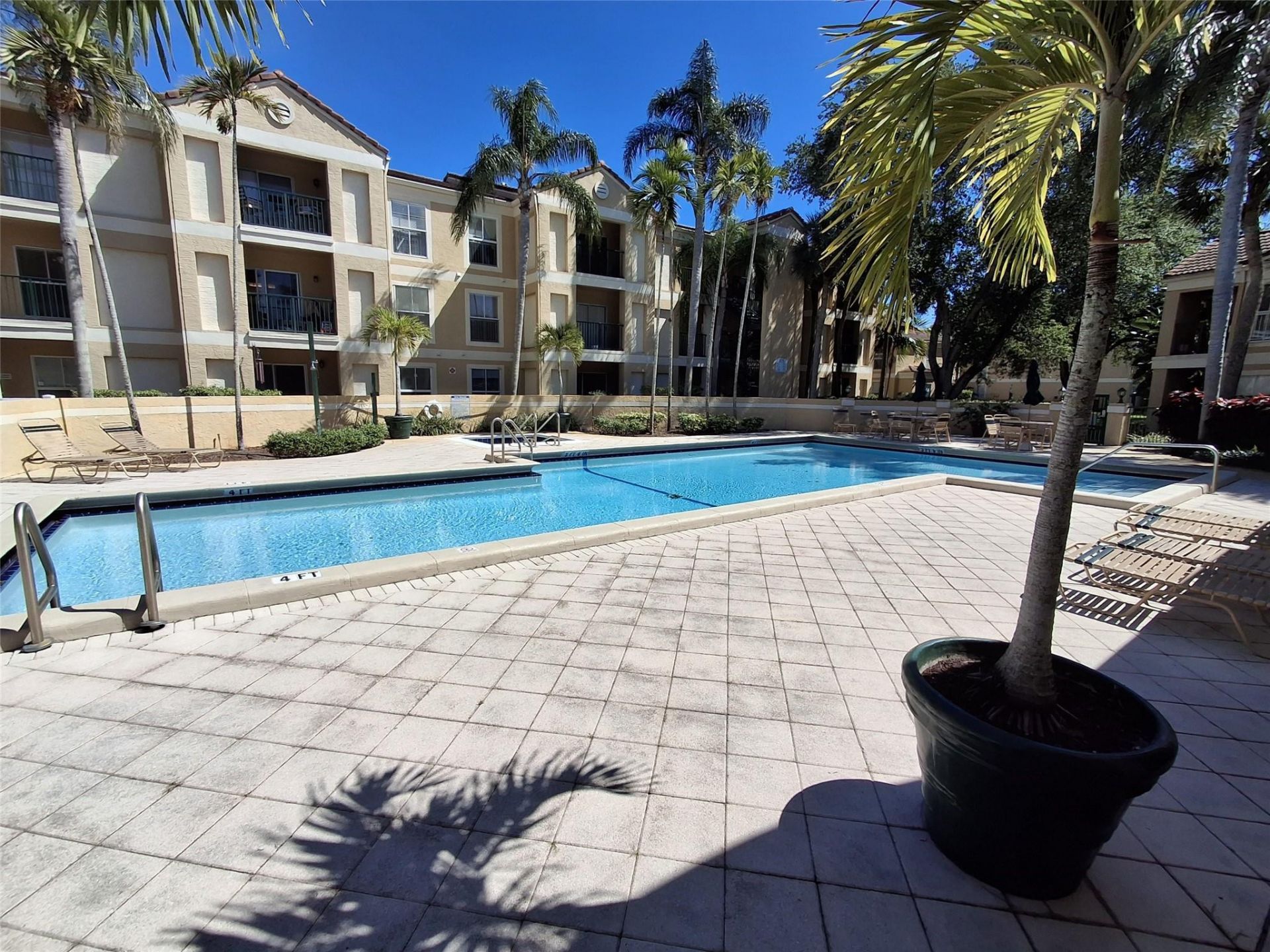 899 Riverside Drive, Unit 613, Coral Springs, FL 33071 Photo