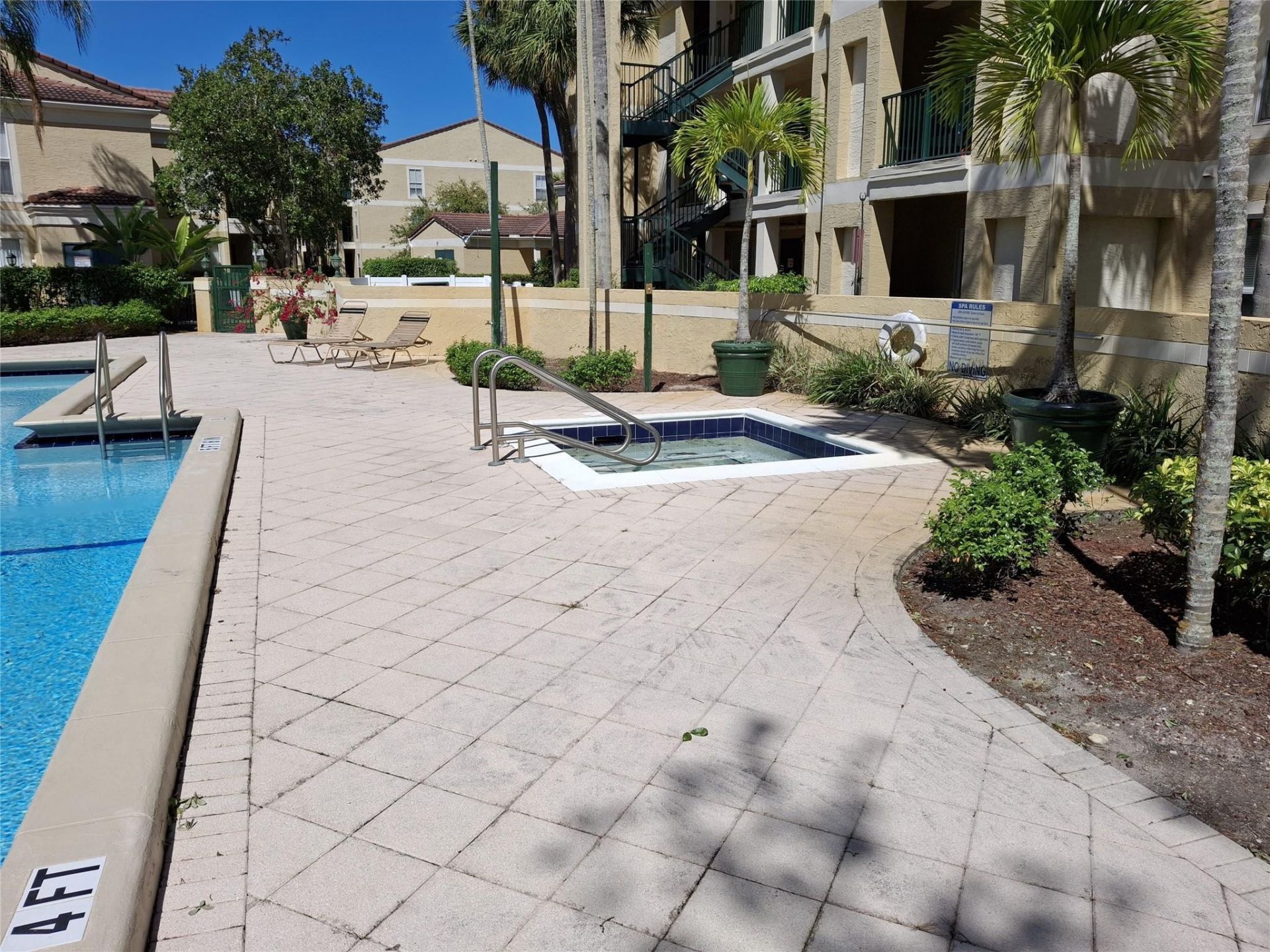 899 Riverside Drive, Unit 613, Coral Springs, FL 33071 Photo