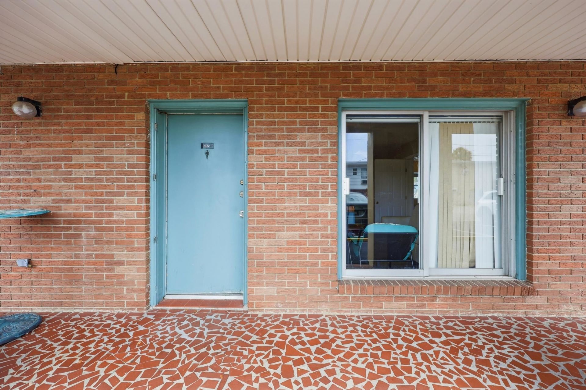 101 Flagg St. Photo 14