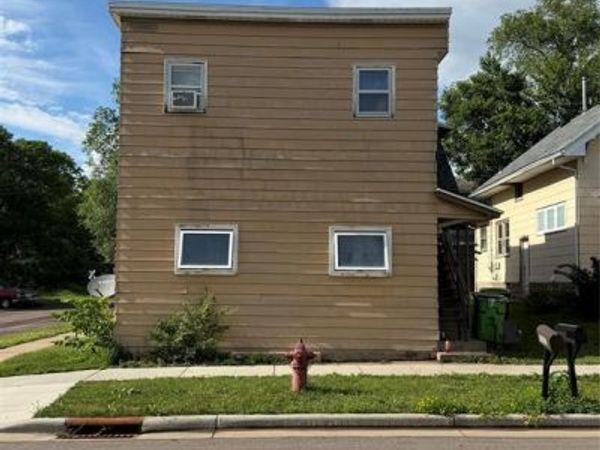 1202 Omaha Street, Unit 2, Eau Claire, WI 54703