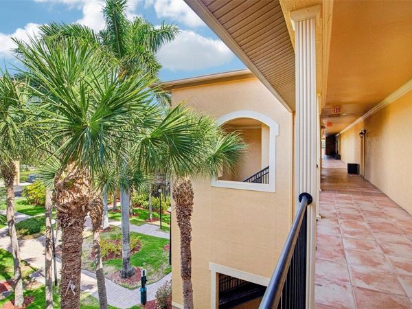 4333 BAYSIDE VILLAGE DRIVE , Unit 322, TAMPA, FL 33615