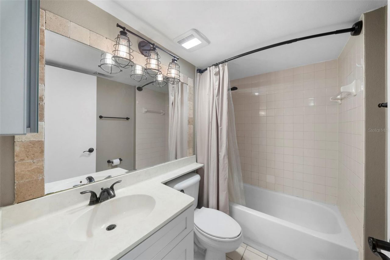 7761 Jewel Lane, Unit 102, Naples, FL 34109 Photo