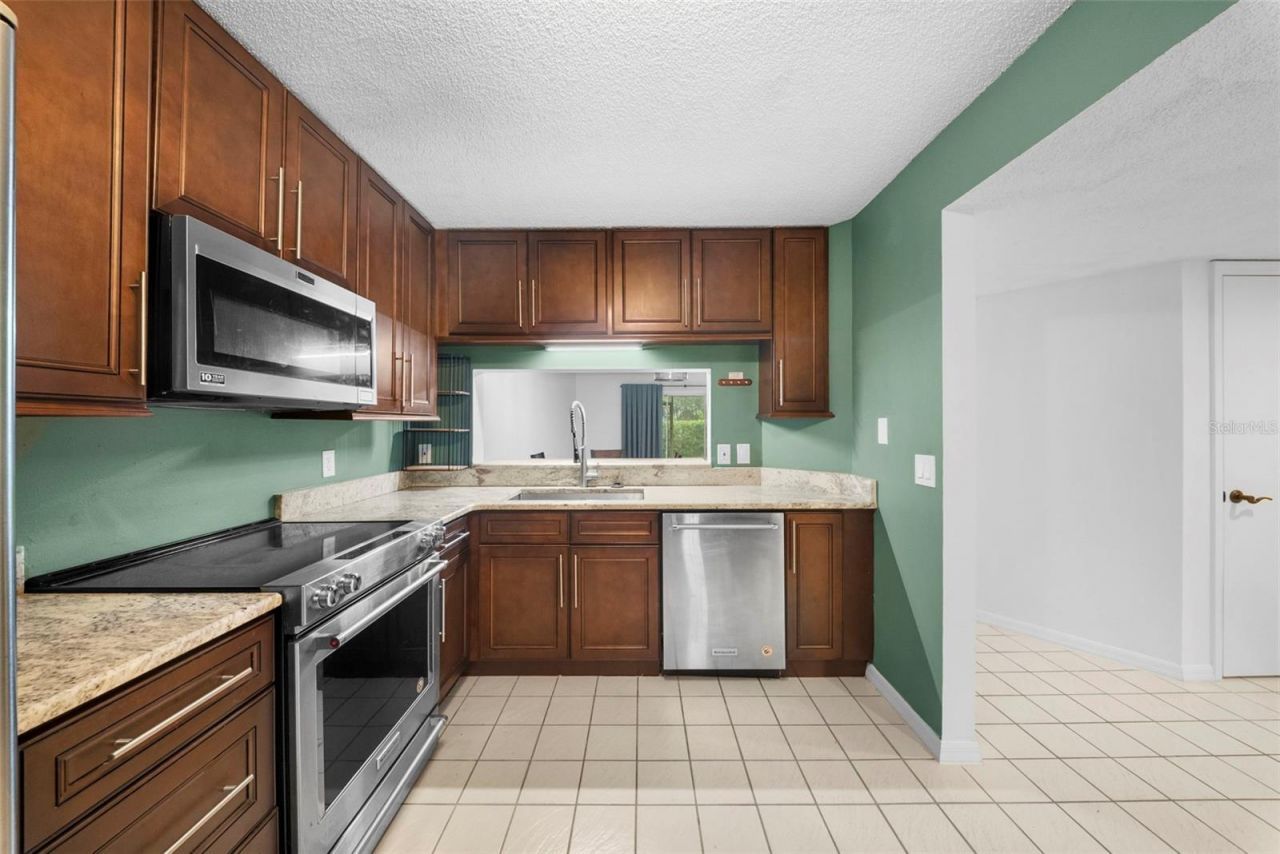 7761 Jewel Lane, Unit 102, Naples, FL 34109 Photo