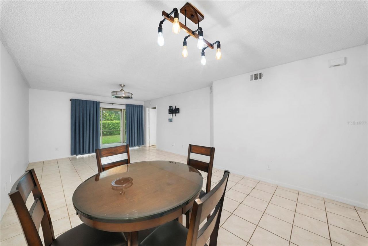 7761 Jewel Lane, Unit 102, Naples, FL 34109 Photo