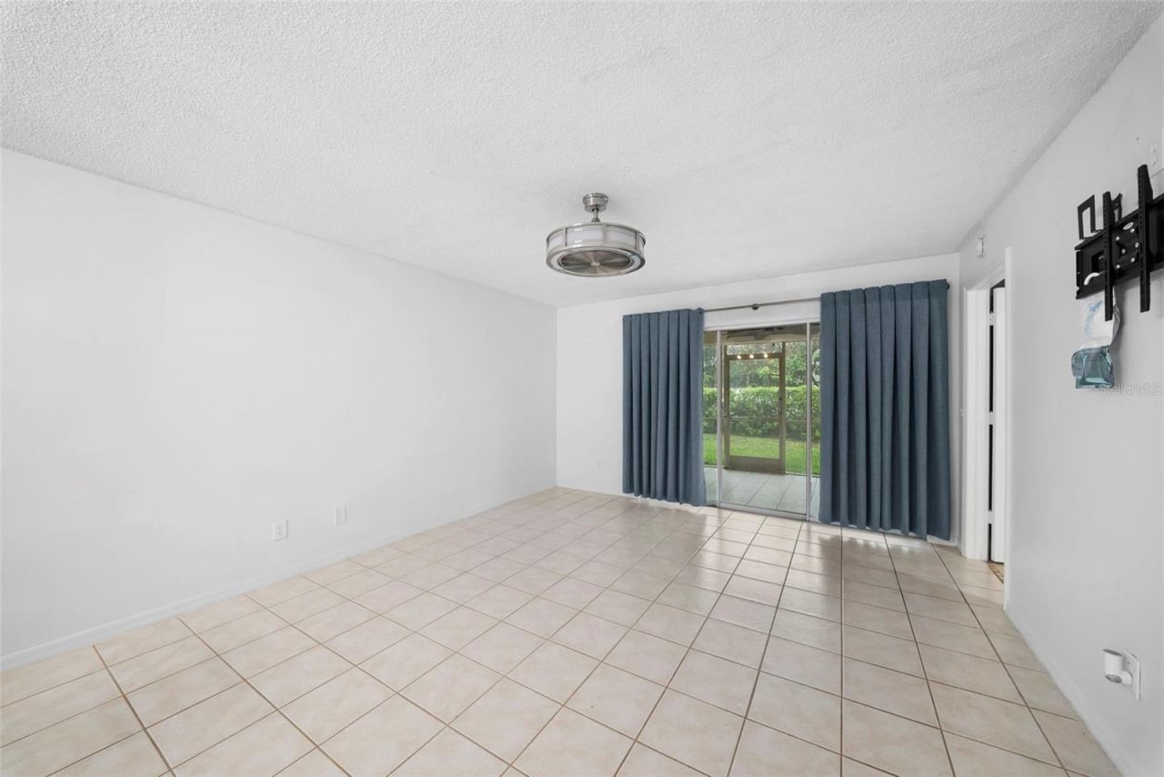 7761 Jewel Lane, Unit 102, Naples, FL 34109 Photo