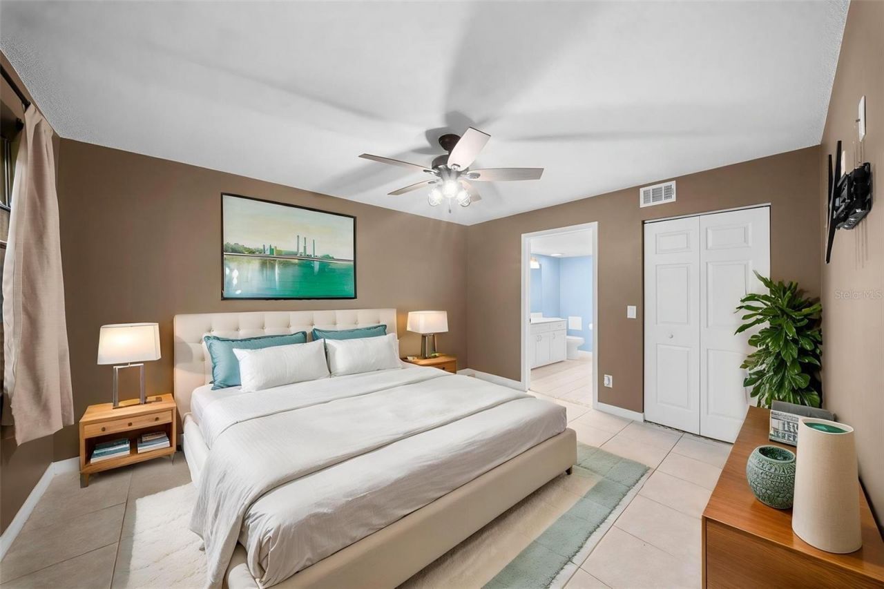 7761 Jewel Lane, Unit 102, Naples, FL 34109 Photo