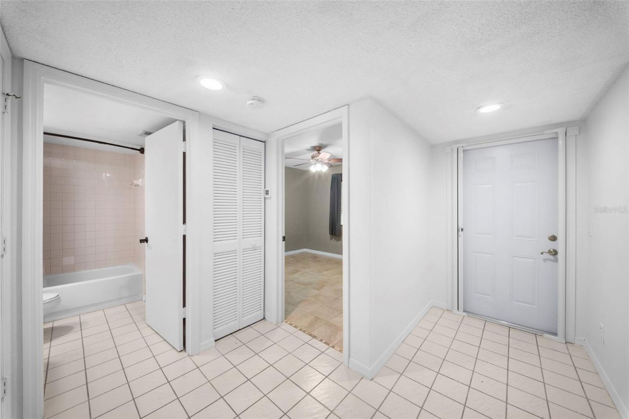 7761 Jewel Lane, Unit 102, Naples, FL 34109 Photo