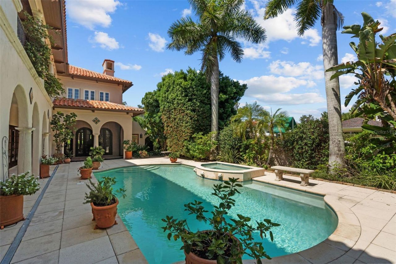 4803 W Woodmere Road, Tampa, FL 33609 Photo