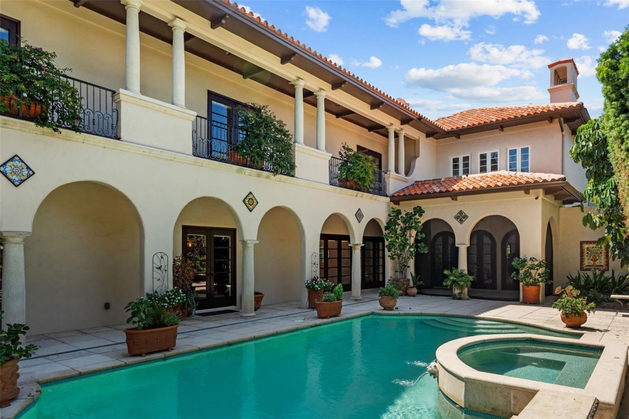 4803 W Woodmere Road, Tampa, FL 33609 Photo