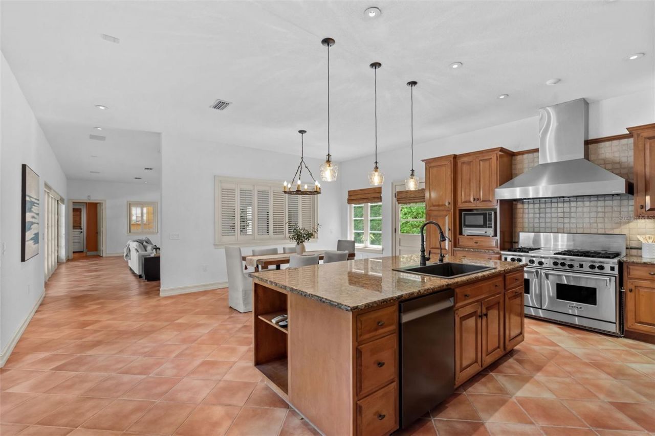 4803 W Woodmere Road, Tampa, FL 33609 Photo