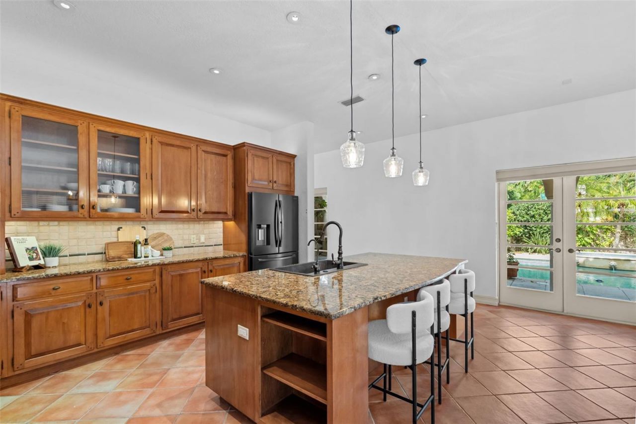4803 W Woodmere Road, Tampa, FL 33609 Photo