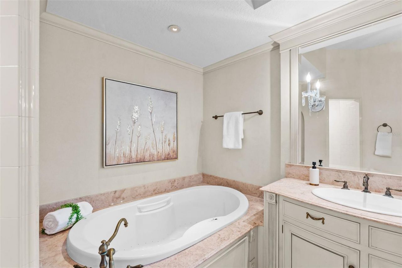 4803 W Woodmere Road, Tampa, FL 33609 Photo