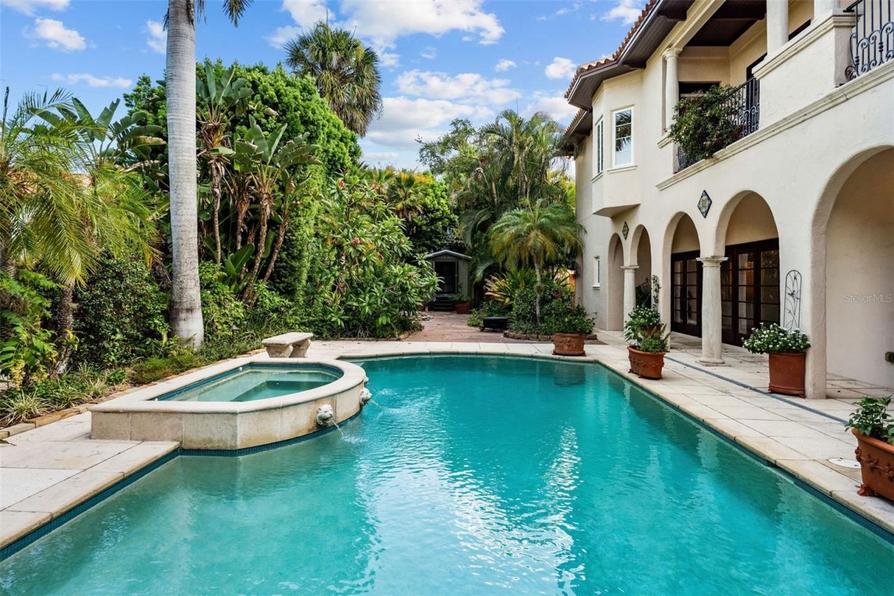 4803 W Woodmere Road, Tampa, FL 33609 Photo
