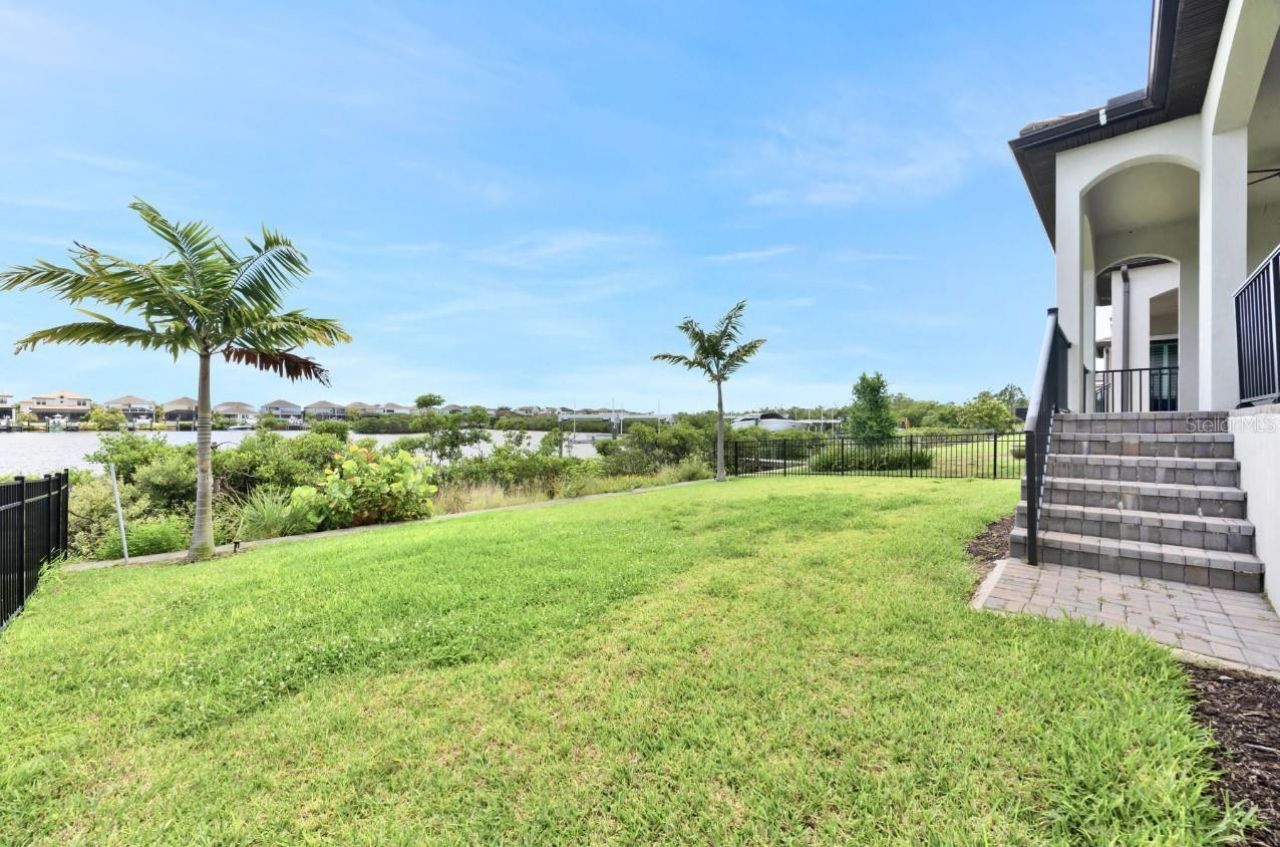 1112 Seagrape Drive , Ruskin, FL 33570 Photo