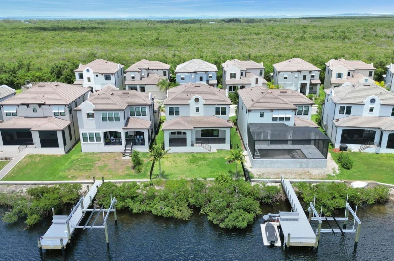 1112 Seagrape Drive , Ruskin, FL 33570 Photo