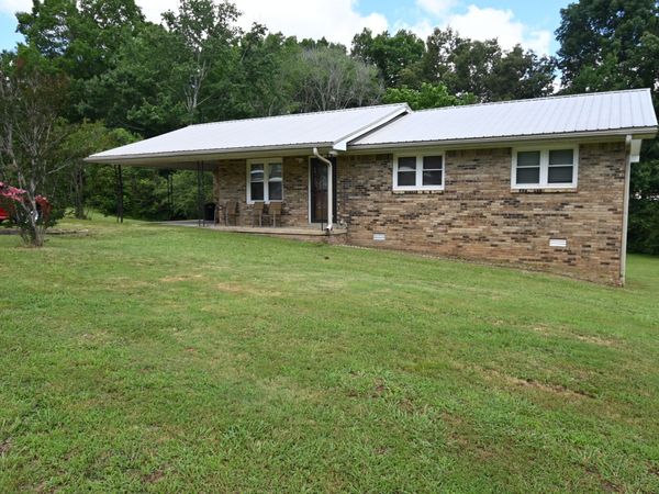 65 Glen Rich Dr, Parsons, TN 38363