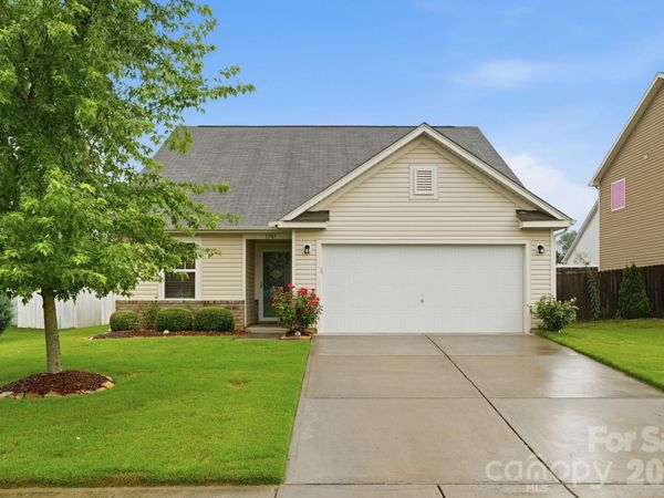 1707 Sawtooth Court , Landis, NC 28088