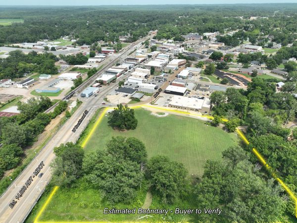 W Main St., New Albany, MS 38652