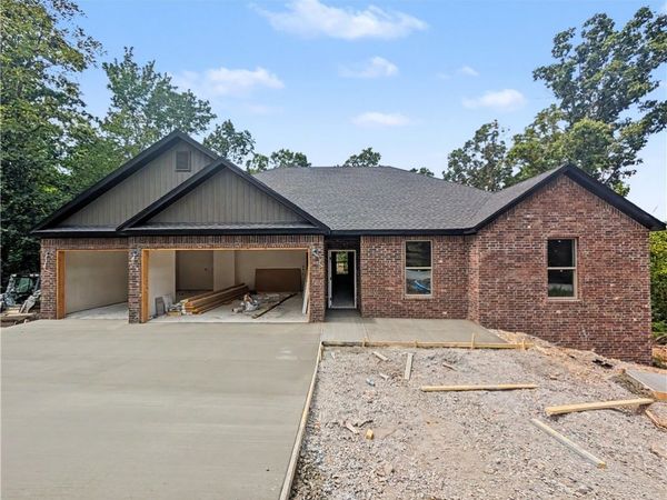 11 Carrick Drive, Bella Vista, AR 72715