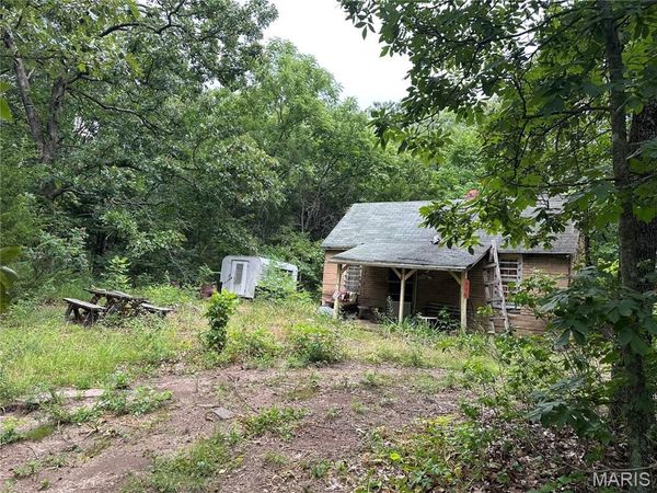 000 HWY E , Steelville, MO 65565