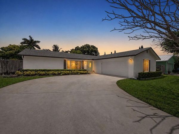 126 Chapel Lane, Tequesta, FL 33469
