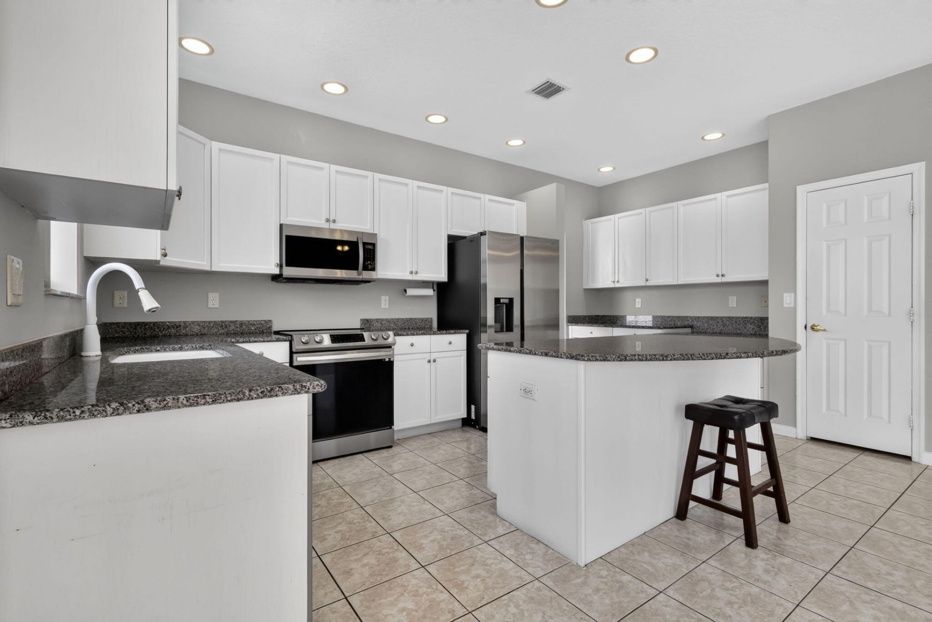9855 Woolworth Court Court, Wellington, FL 33414 Photo
