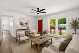 452 Madeline Drive photo 4