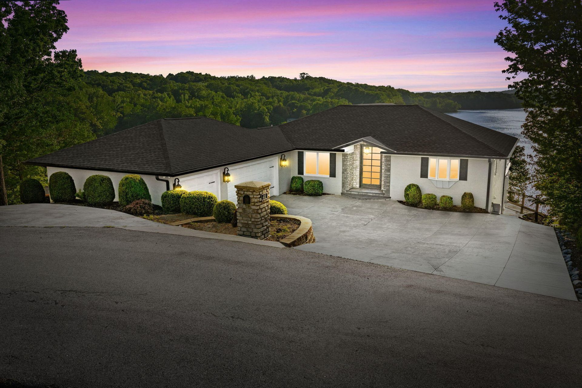 401 Pollard Circle, Cadiz, KY 42211