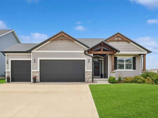17008 Hickory Drive, Urbandale, IA 50323