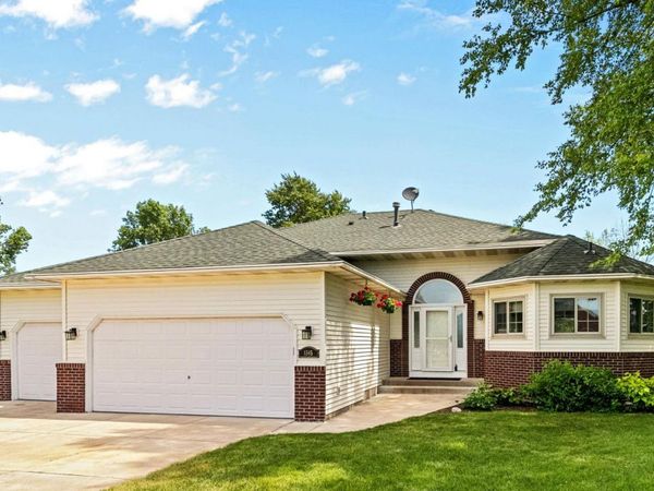1505 14th Street SE, Forest Lake, MN 55025