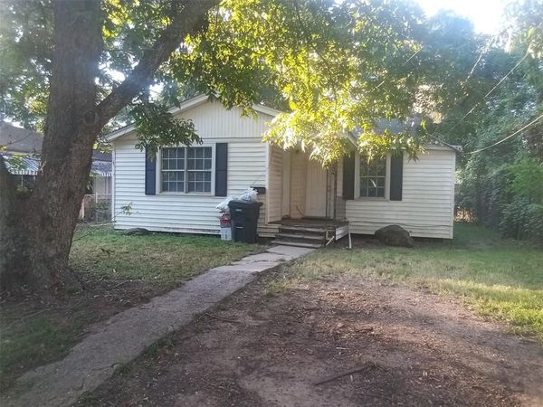 204 Montgomery Street , Bossier City, LA 71111