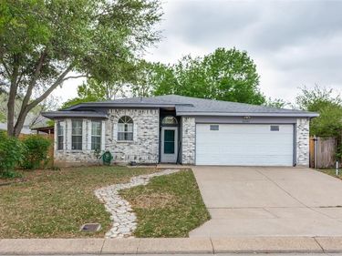 10241 Westward Drive, Fort Worth, TX 76108
