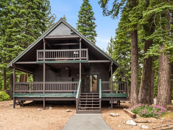 810 Dove Way, Carnelian Bay, CA 96140