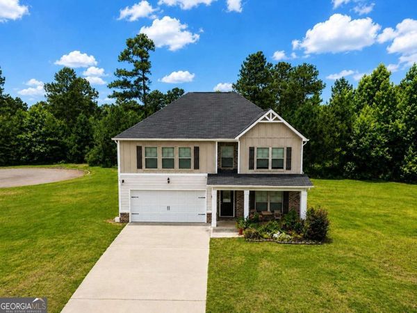200 Woodlands Drive, Jackson, GA 30233