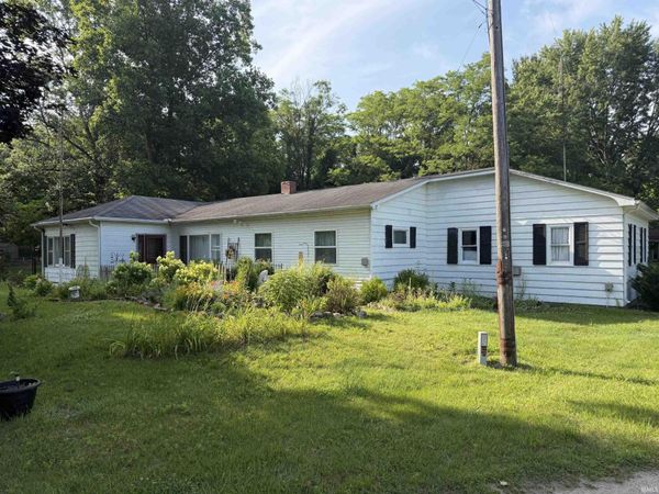 20911 S Lake Drive, Walkerton, IN 46574