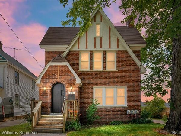 20 Thorpe Street , Pontiac, MI 48341