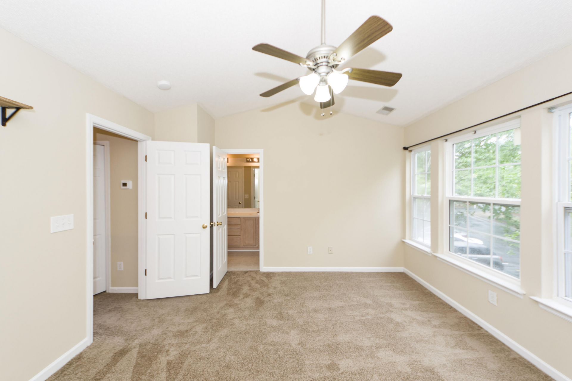 103 Leyland Court Photo 24