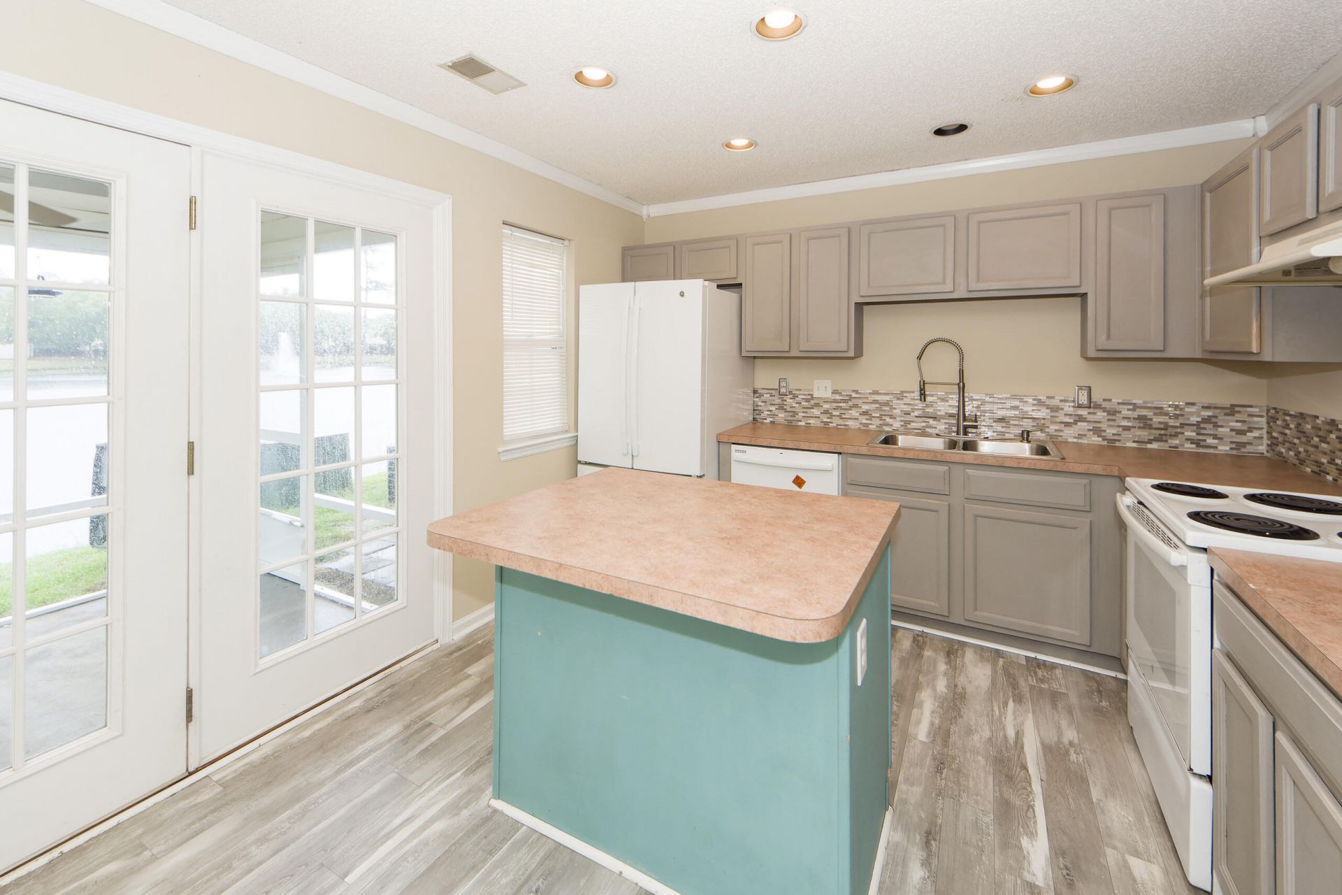 103 Leyland Court Photo 9
