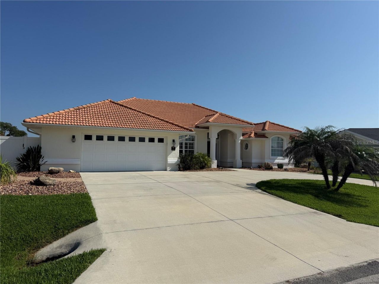 17 Crazy Horse Court, Palm Coast, FL 32137 Main Photo