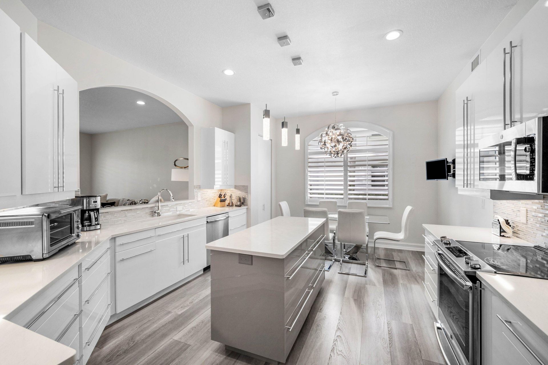 123 Palm Bay Terrace, Unit B, Palm Beach Gardens, FL 33418 Photo