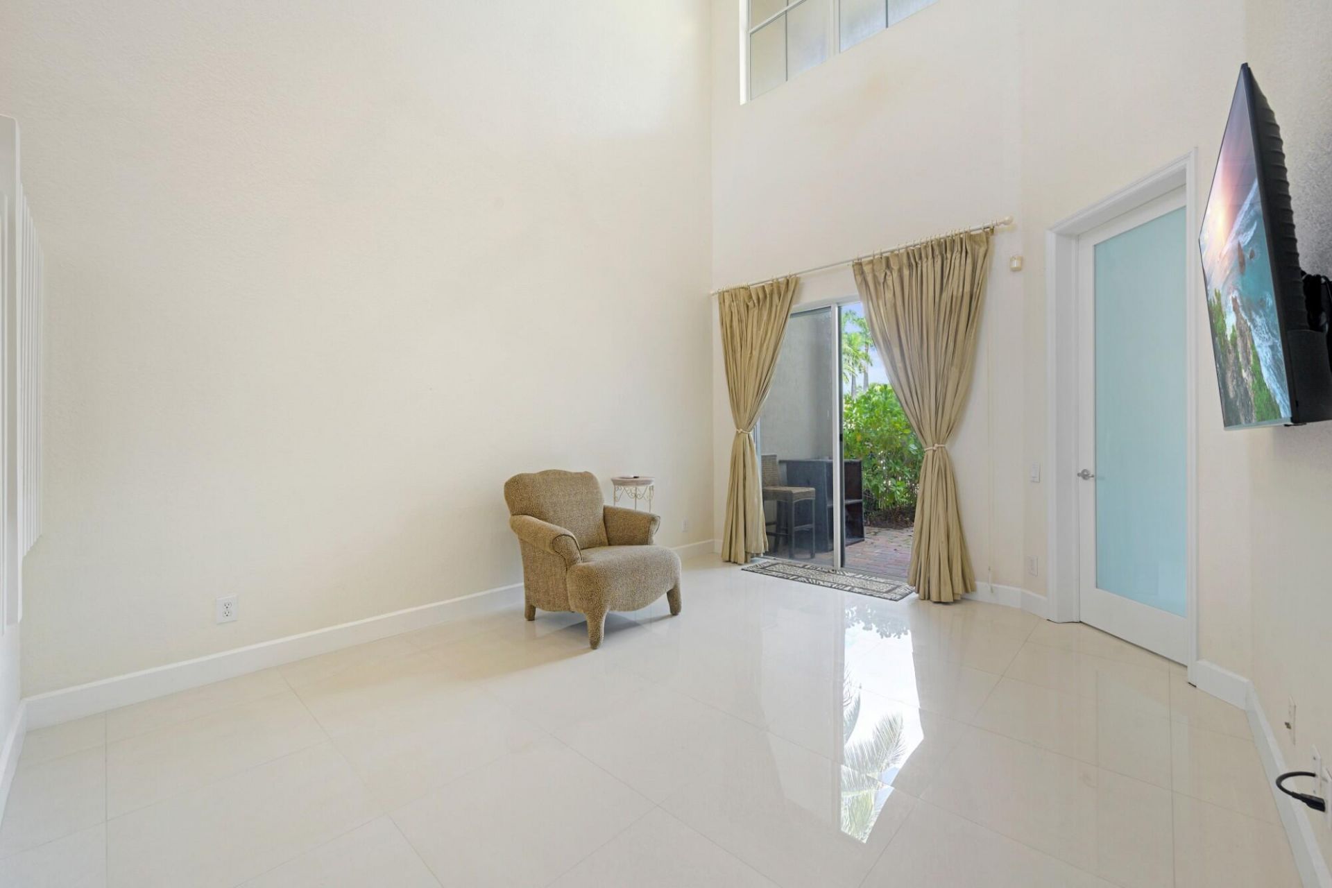 1384 Harbor View W, Hollywood, FL 33019 Photo