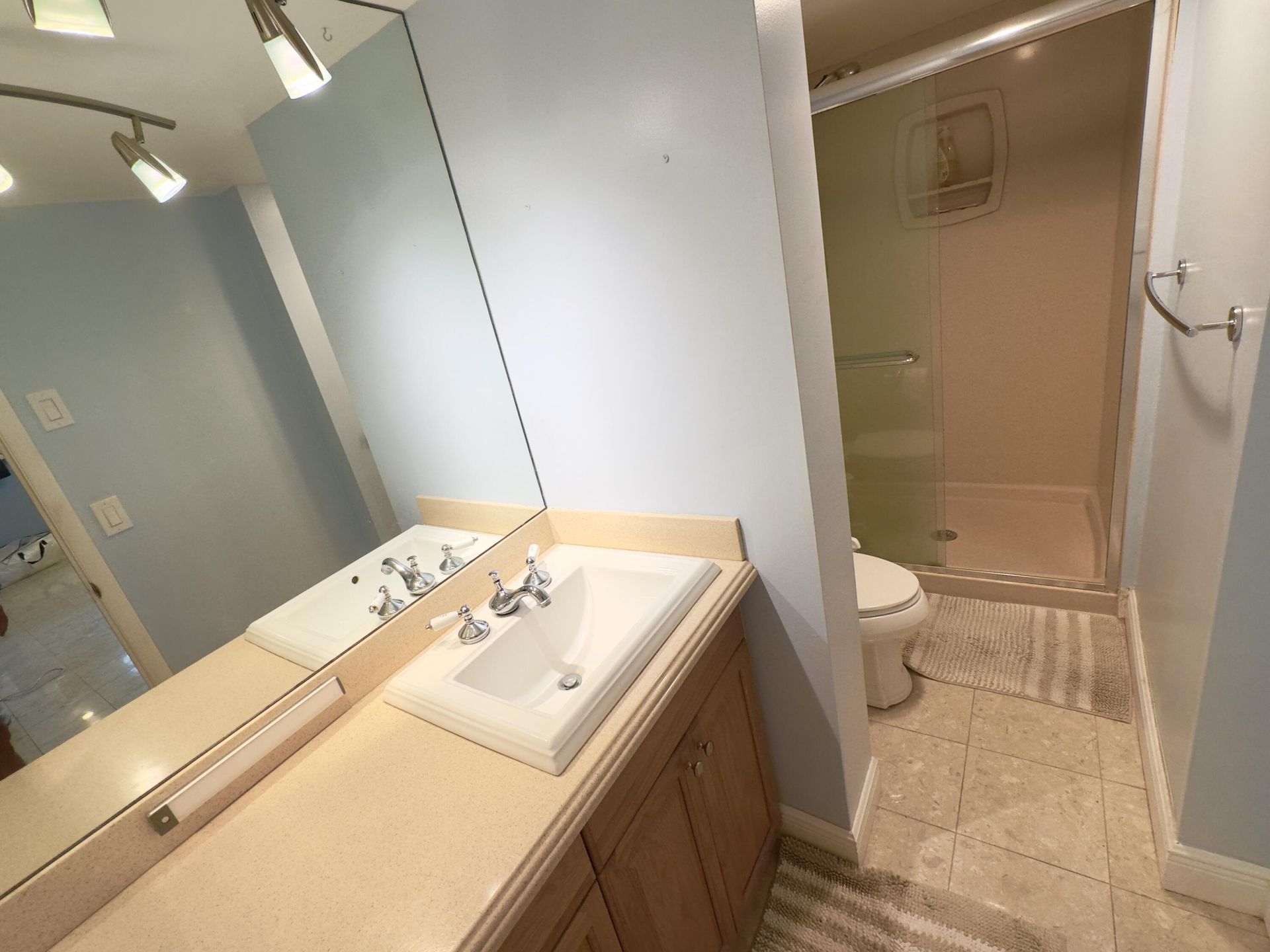 1 Las Olas Circle, Unit 610, Fort Lauderdale, FL 33316 Photo