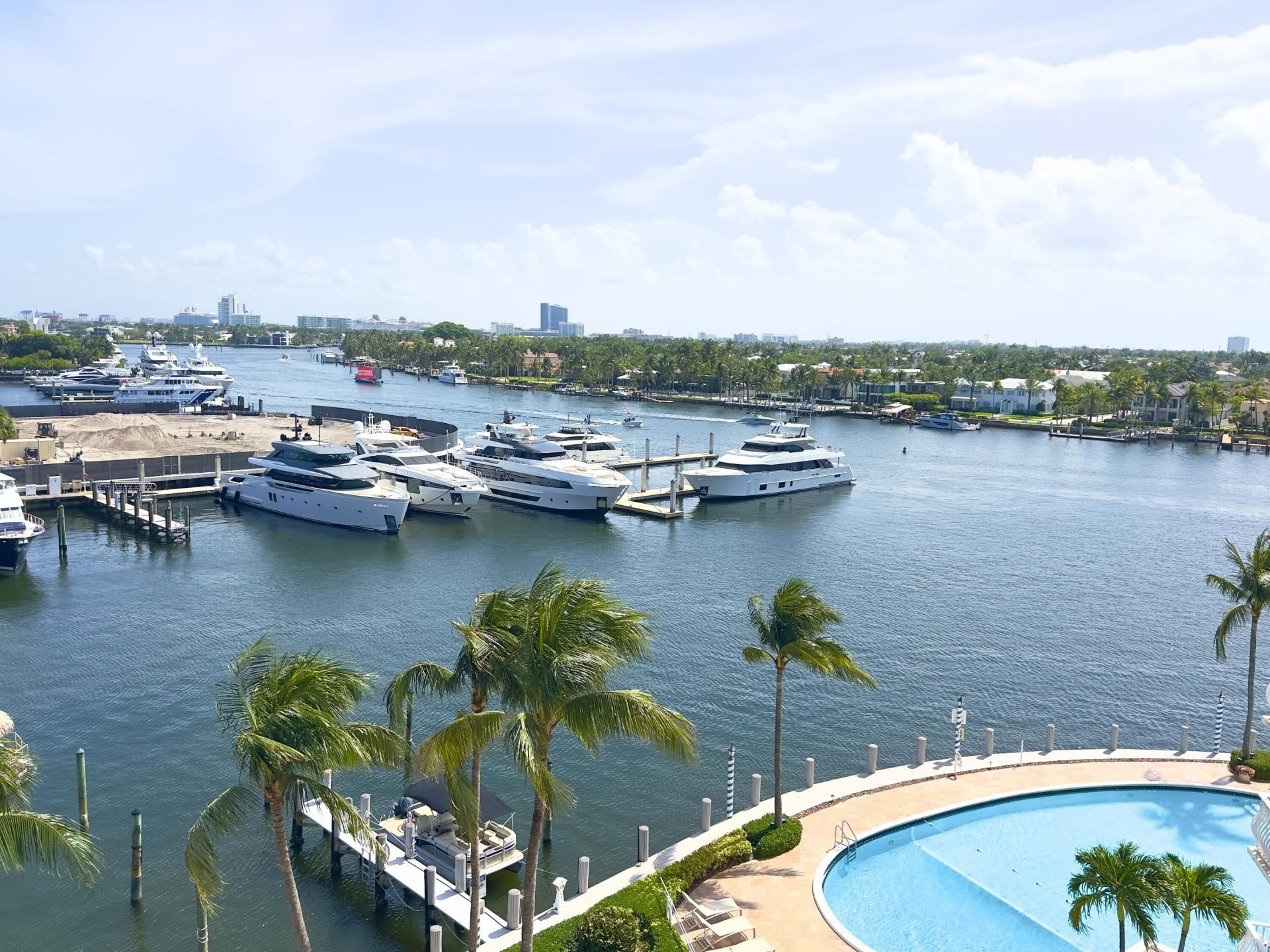 1 Las Olas Circle, Unit 610, Fort Lauderdale, FL 33316 Photo