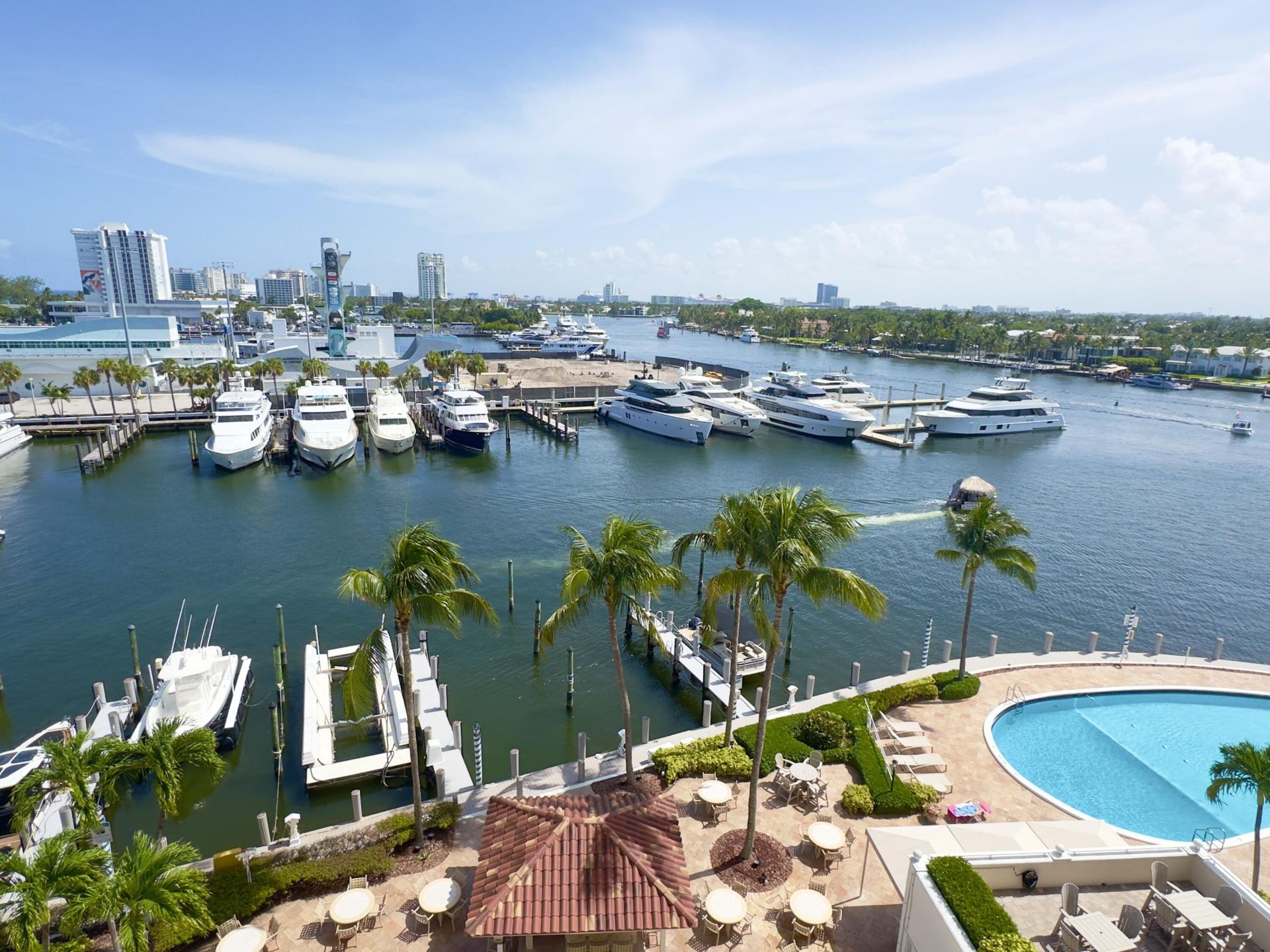 1 Las Olas Circle, Unit 610, Fort Lauderdale, FL 33316 Photo