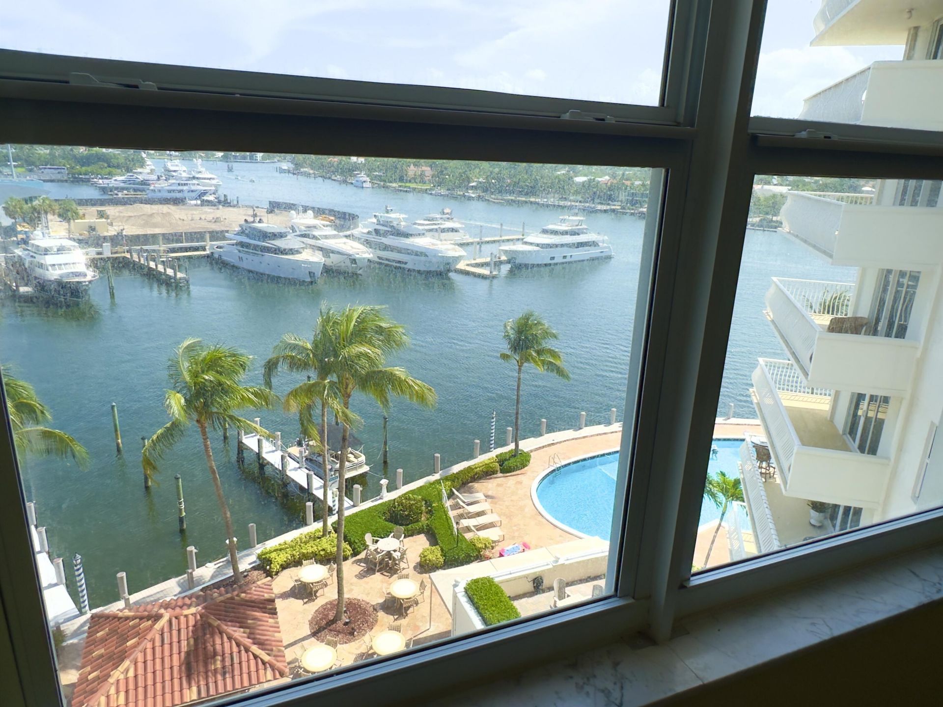 1 Las Olas Circle, Unit 610, Fort Lauderdale, FL 33316 Photo