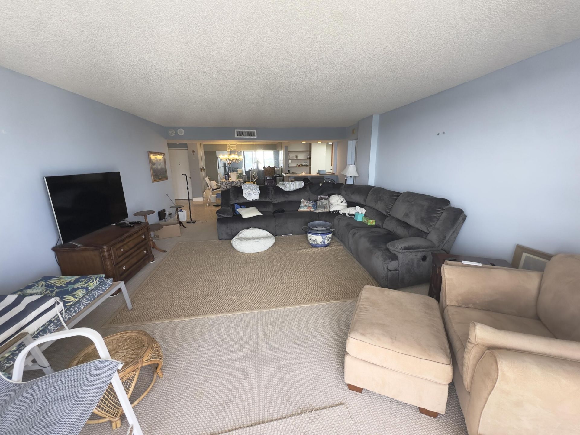 1 Las Olas Circle, Unit 610, Fort Lauderdale, FL 33316 Photo